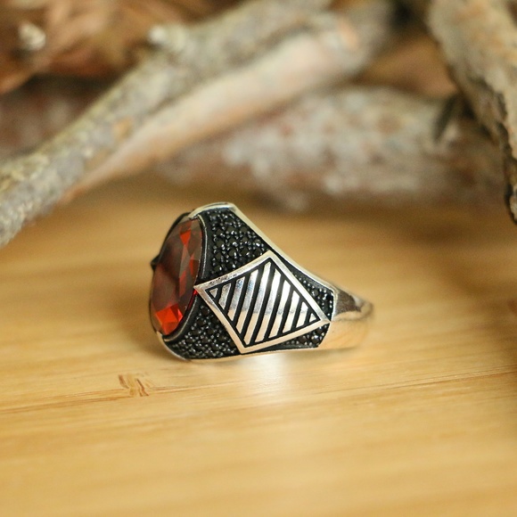 Sterling Silver Men's Ring, Black and Red S 10 - Picture 7 of 8